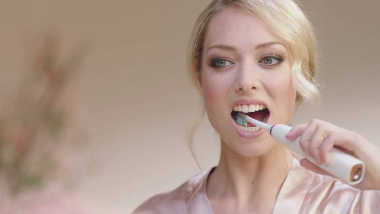 Как использовать Sonicare DiamondClean Rose Gold Edition | Philips | Электрическая зубная щетка S...