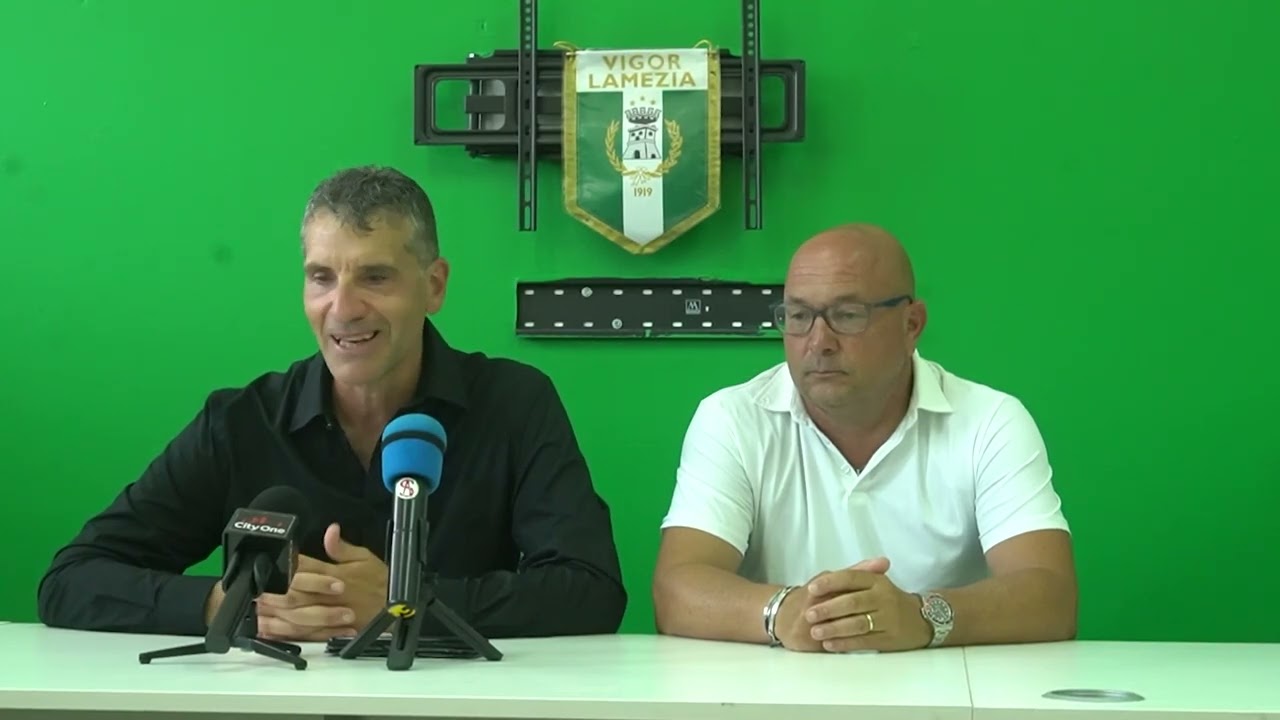 Conferenza di presentazione del nuovo allenatore della Vigor Lamezia Antonio Foglia Manzillo
