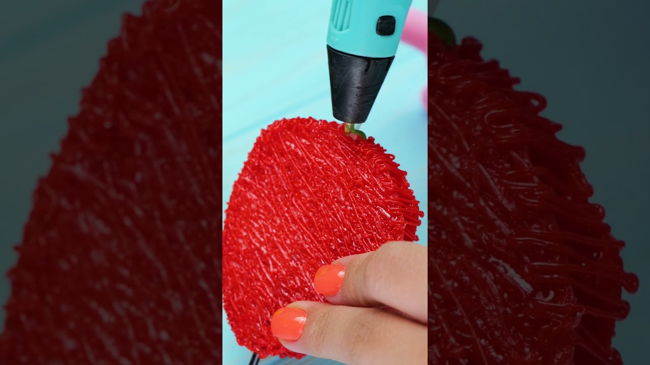 КРУТО! Как сделать 3D-ручку в виде клубники #шорты #сделайсам