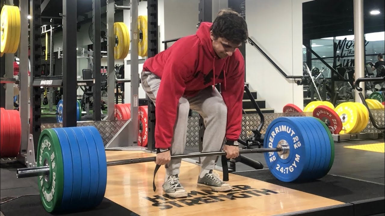 Squat everyday Day 582: Deadlift 240kg (PR)