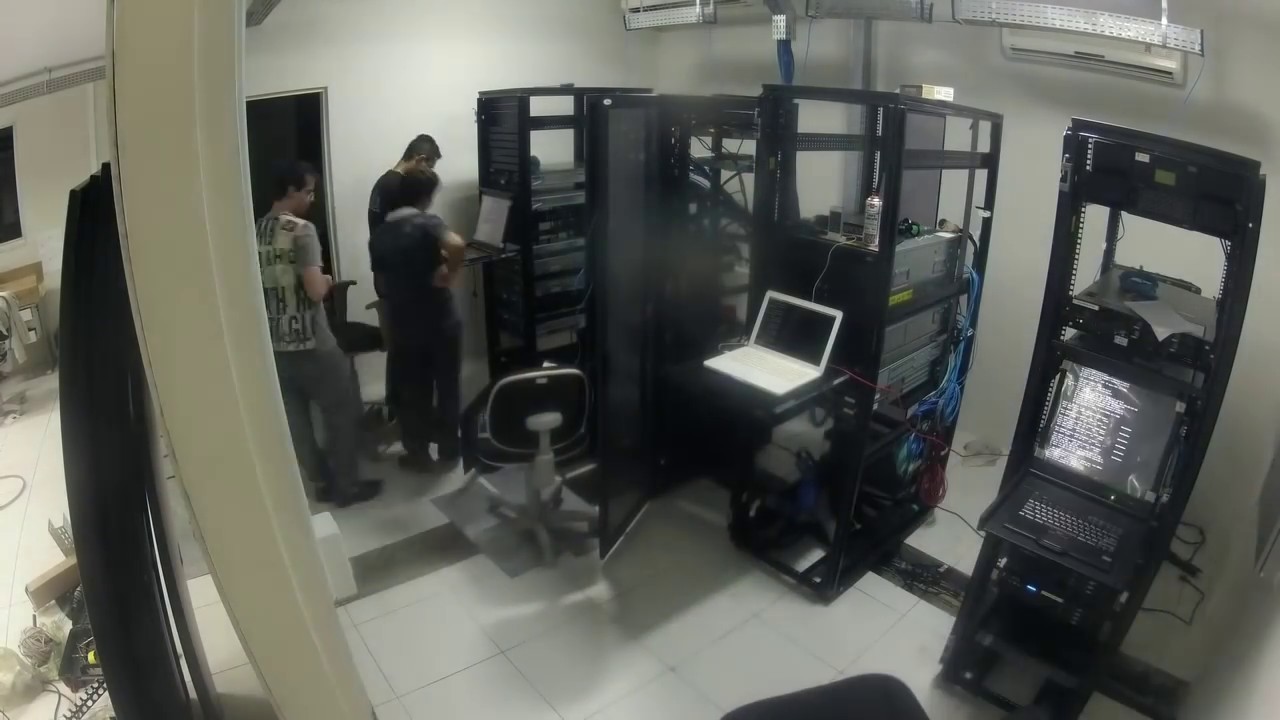 Server room reinstallation after flooding - Time Lapse