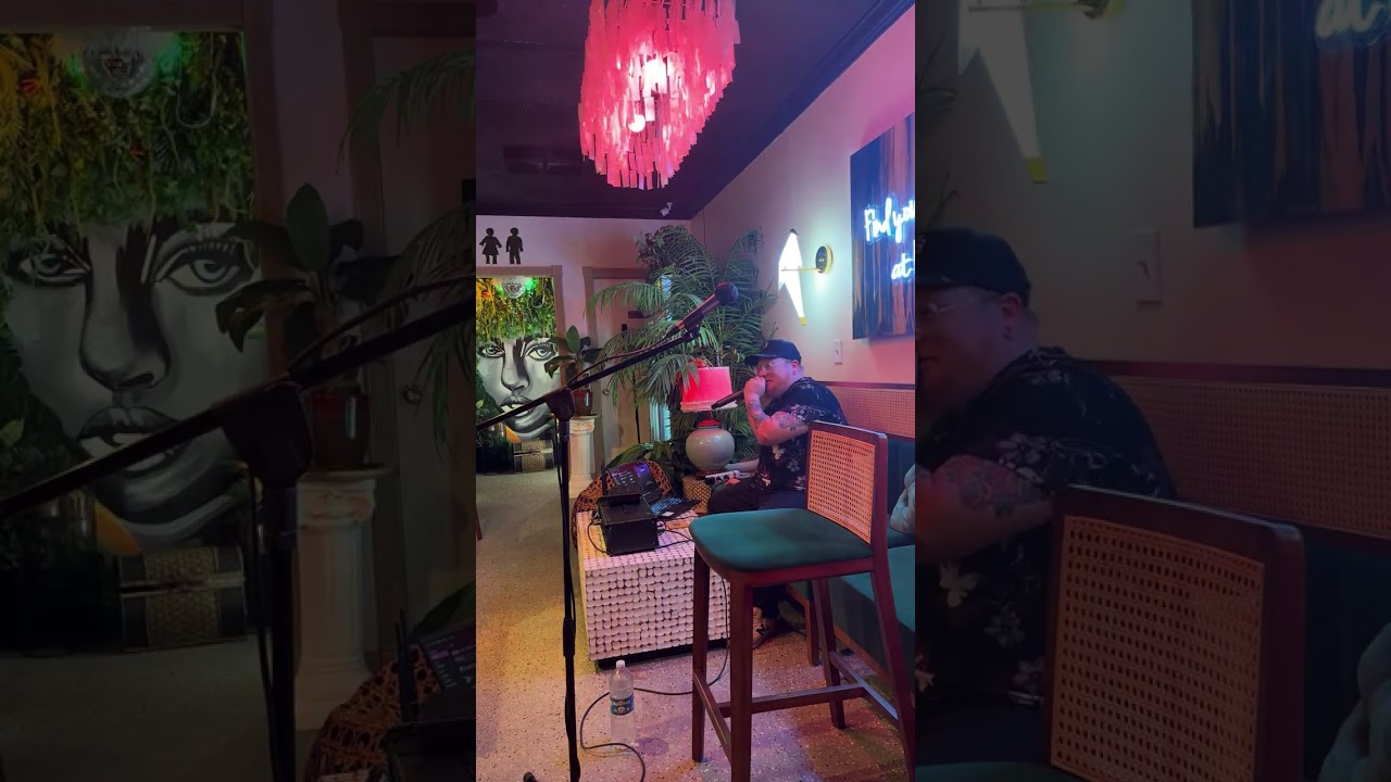 Highlight 44:30 - 49:30 from 🎶 Live at Kavana on the Park 🎶 9-28-2025 (8pm-10pm)