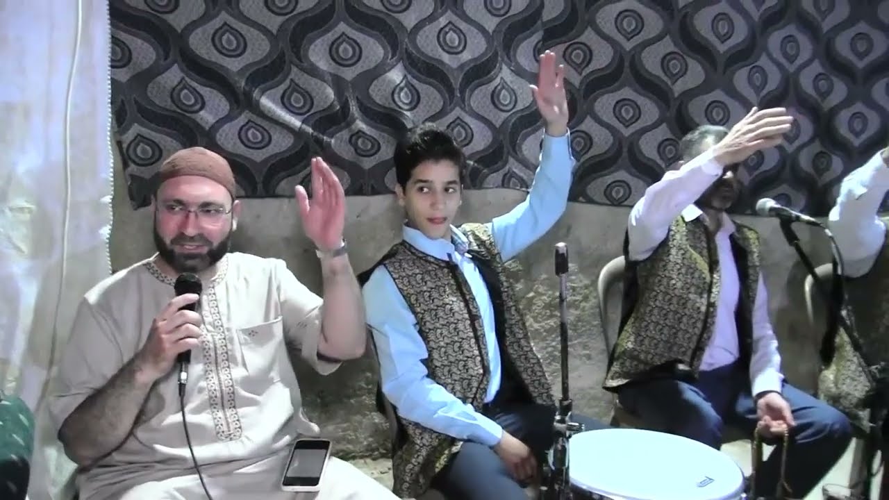 أمن تذكر جيران بذي سلم مزجت دمعًا جرى، محمود مصطفى الموسى 
