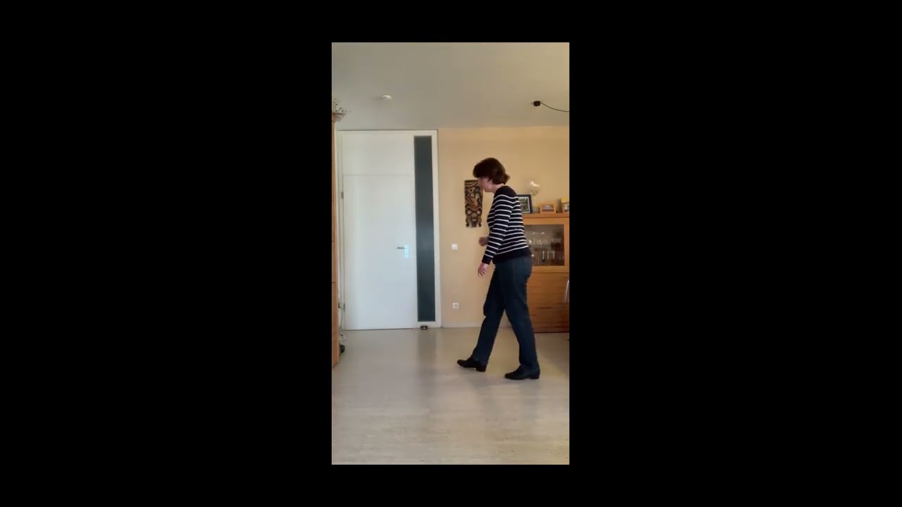 Look At Me Improver Line Dance (Teach)