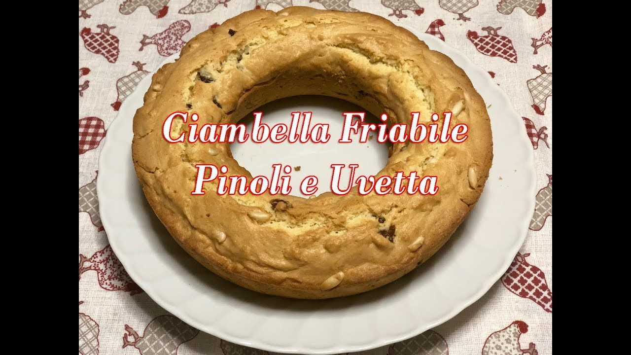 Ciambella Soffice Pinoli e Uvetta Dolce Perfetto per la Colazione