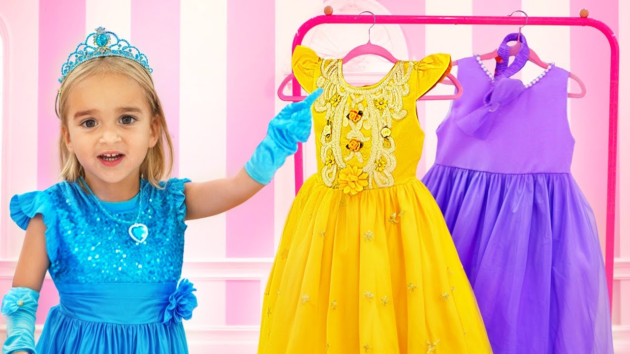 Alice đang diện váy dự vũ hội công chúa