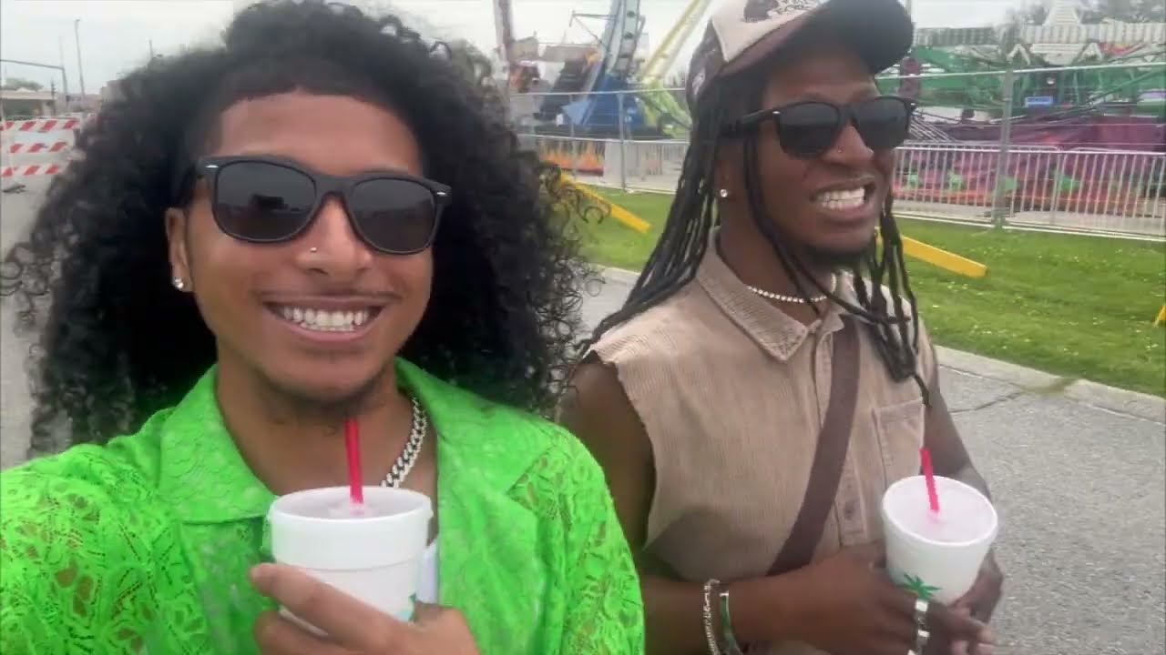 DATE NIGHT | WE GOT STUCK ON THE FAIR RIDE