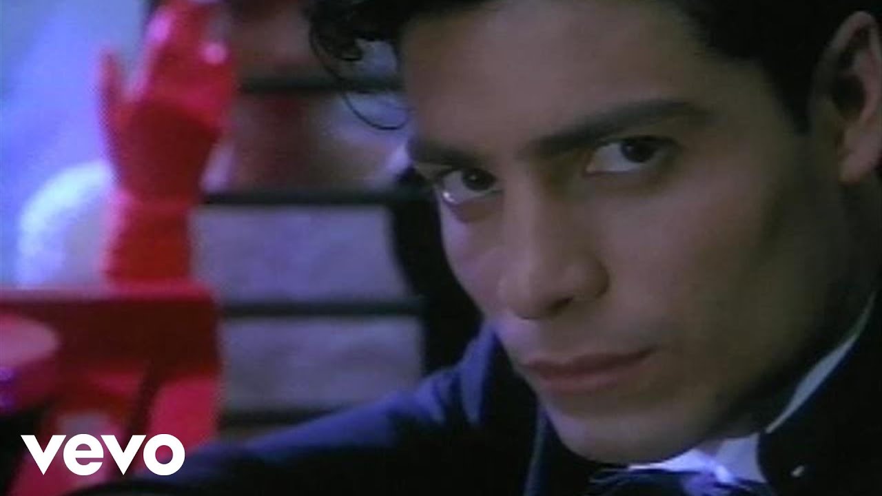 Chayanne - Tiempo De Vals (V&iacute;deo Oficial)
