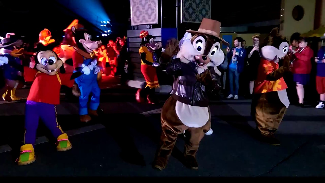 Disney Fandaze farewell Street Party