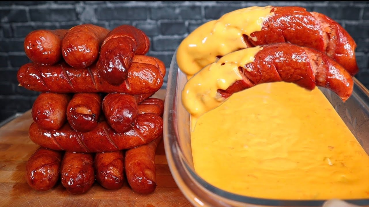 (ASMR) SAUSAGE & CHEESE SAUCE MUKBANG