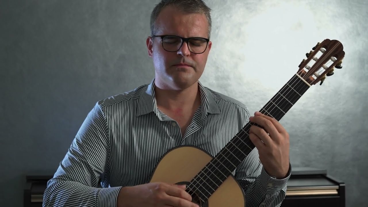 Hymns for the guitar: Great is Thy faithfulness