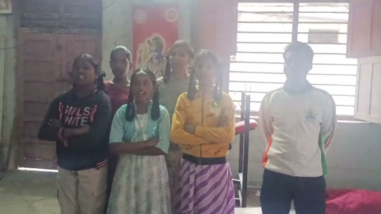రాష్ట్ర గేయాన్ని ఆలపిస్తున్న UNIVERSAL TUITION STUDENTS 