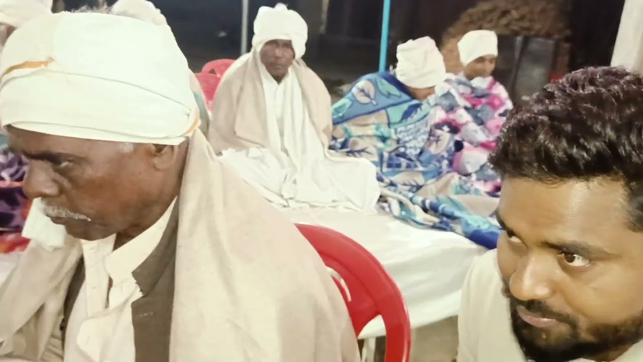 देखौ हो सखियां अब कृष्णा लिहिन है अवतार