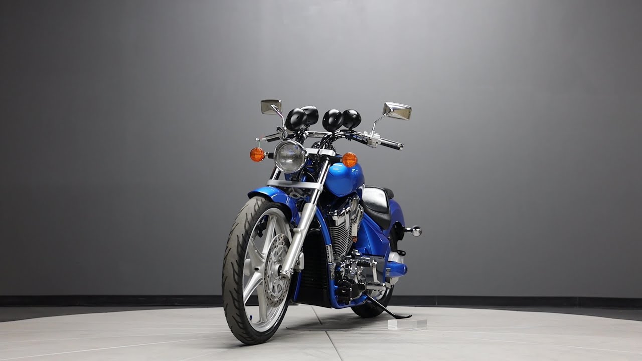 2011 HONDA SABRE 1300 - TEST RIDE HON100093