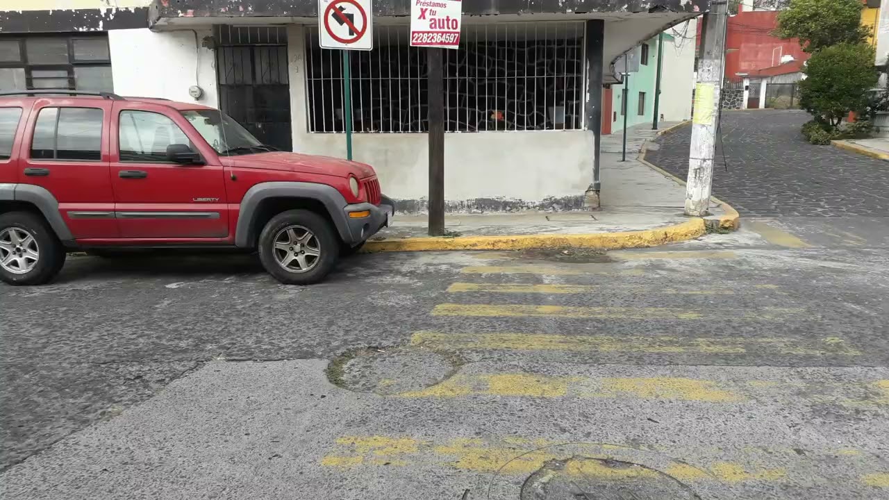 Leo Martz ... Colonia Modelo, Xalapa, Ver. .........