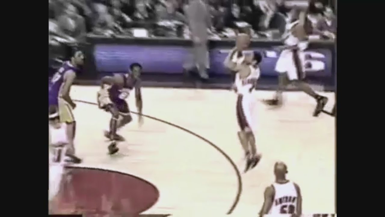 Steve Smith 25 Pts, Damon Stoudamire 25 Pts Vs. Lakers, 2001 Playoffs Game 3.