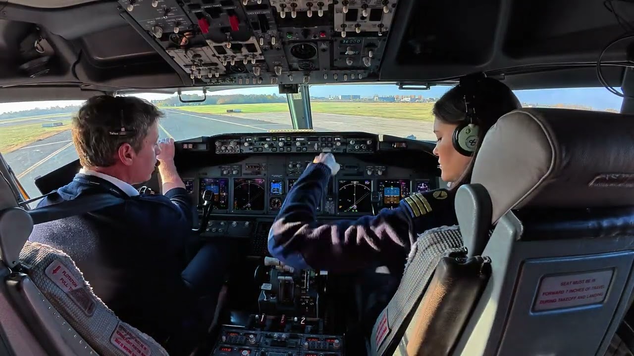 BOEING 737 Epic TAKEOFF Bucharest Airport RWY08R | Cockpit View | Airline Pilot Life