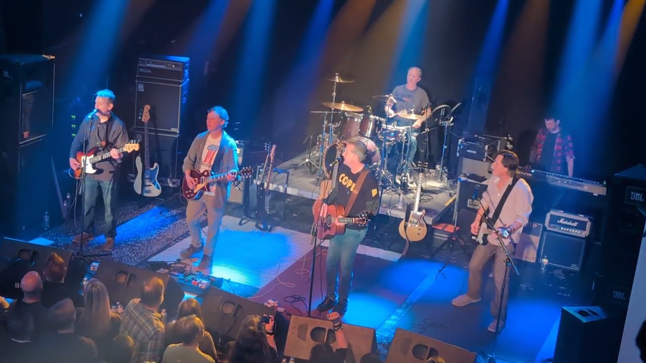 Far Too Jones - Best of Me with a mash up in between (live in Raleigh NC)