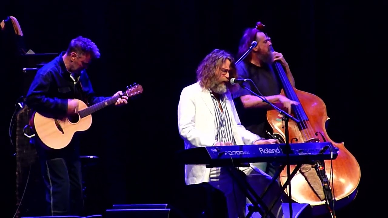 Hothouse Flowers - I Can See Clearly Now - Watford Colosseum - December 2025