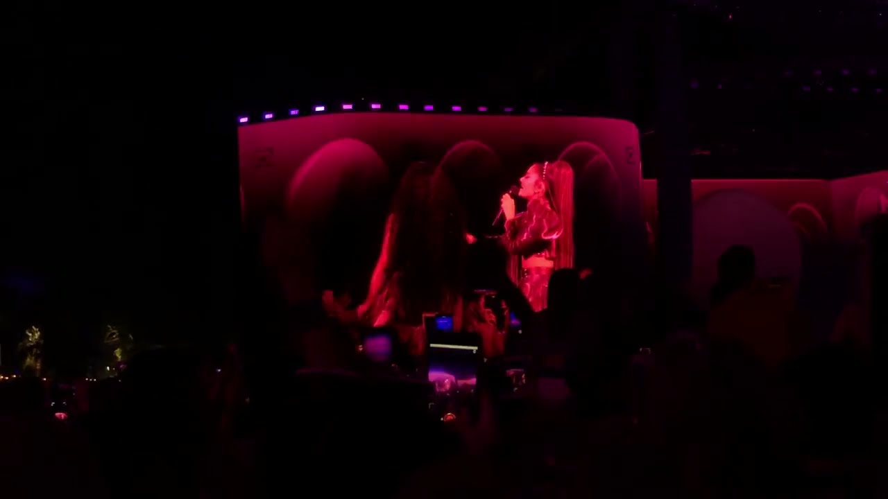 Ariana Grande & Nicki Minaj perform Side To Side & Bang Bang at Coachella 2019 Weekend 1