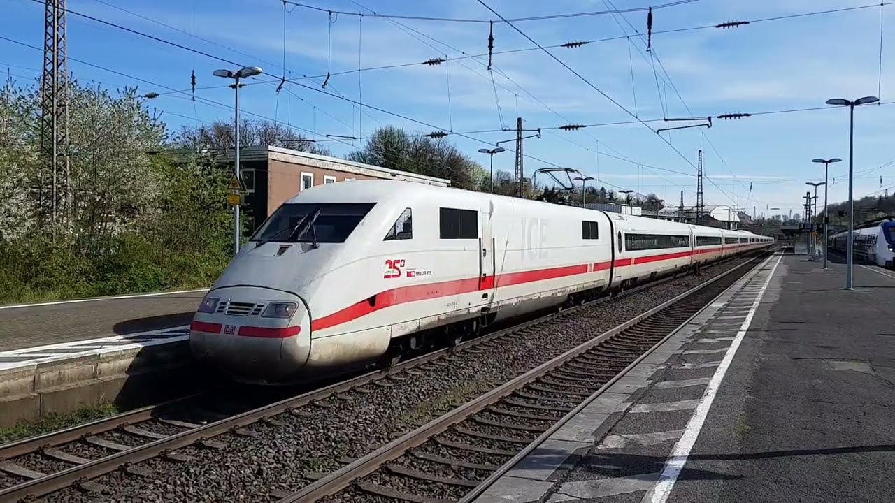 Zugverkehr in Wuppertal-Oberbarmen (mit Umleiterzügen) u.a. mit BR 101, 110, 111, 182, 193, 218, 248
