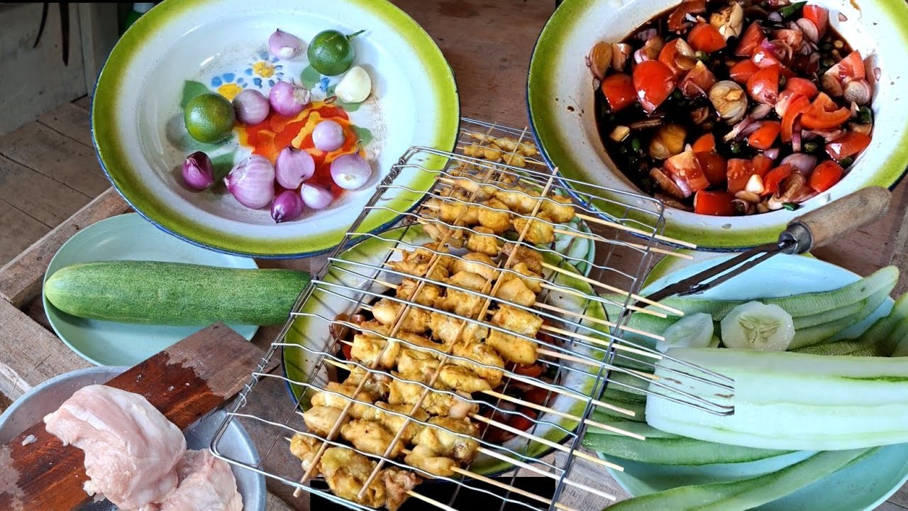 Pria ini bongkar trik koki restauran resep sate ayam bersih mulus tanpa bercak hitam