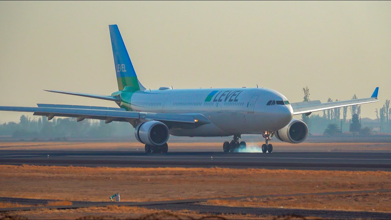 LEVEL Airbus A330 landing in Santiago from Barcelona. Plane spotting at [SCL] airport.