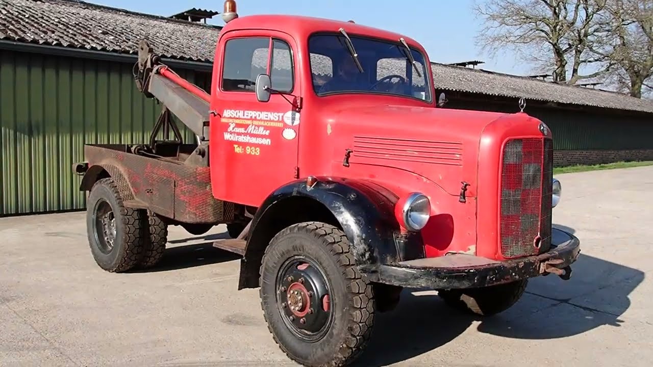 Mercedes Tow Truck 311 LAK @ HappyOldIron Antique tractors in Belgium