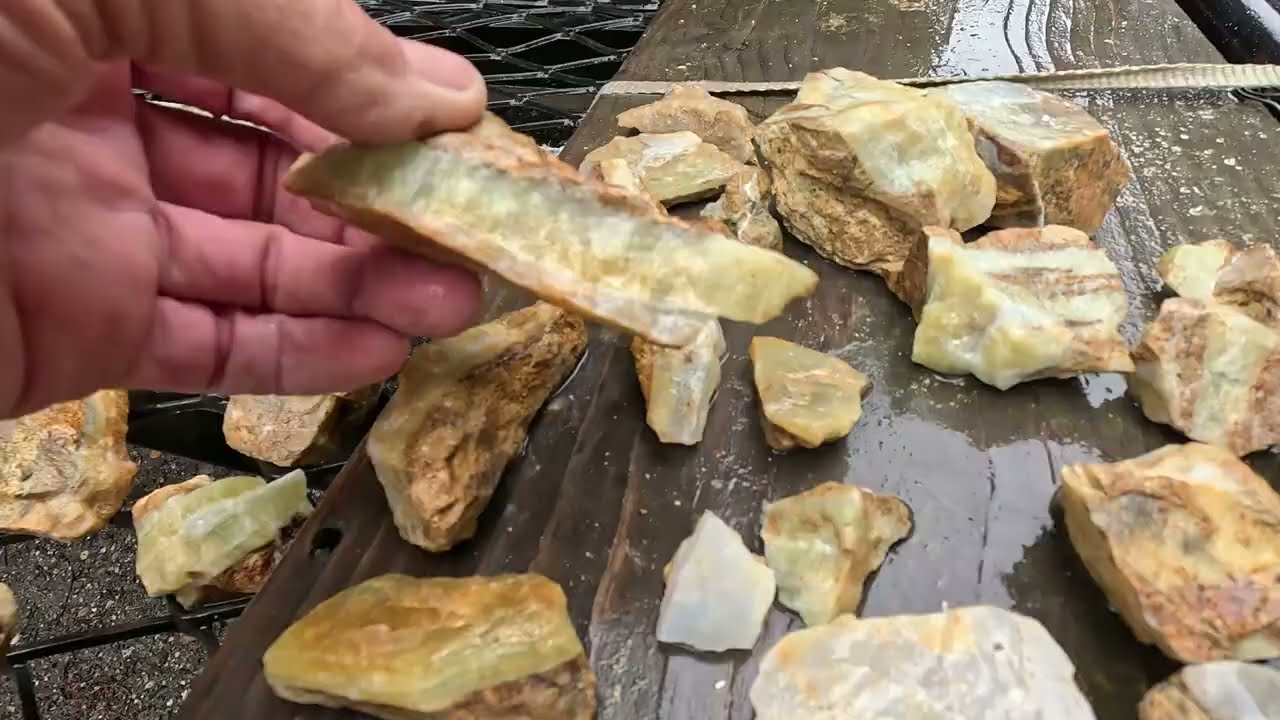 Walker Valley Prehnite #rockhound #geology #minerals 