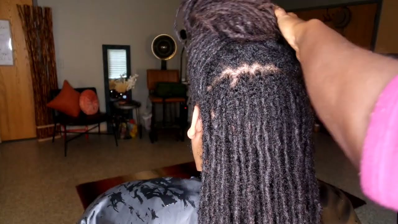 DONT NEED A COMB FOR LOC MAINTENANCE, INTERLOCKING TRADITIONAL LOCS | VLOGMAS 15