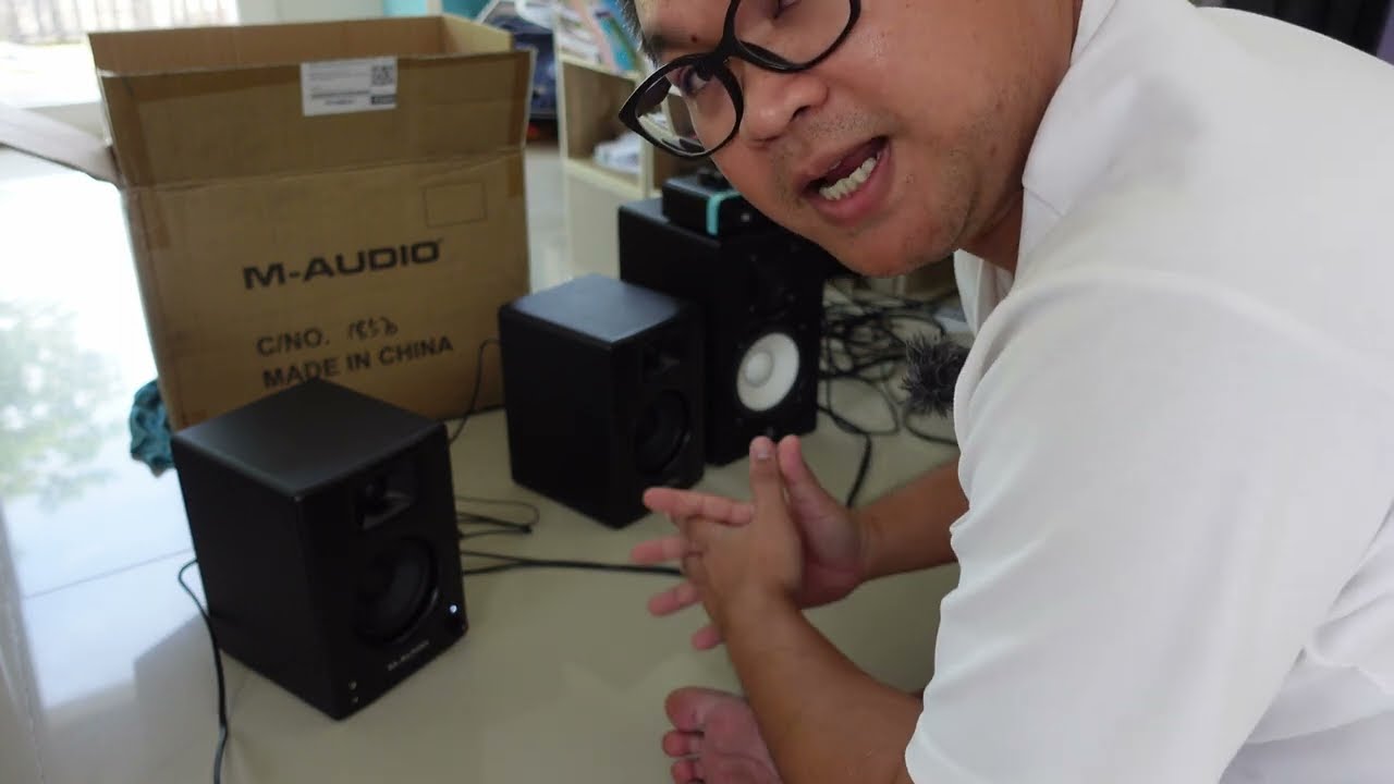 รีวิวลำโพงสตูดิโอมอนิเตอร์ M-Audio BX4 พร้อมเทียบรุ่นกับ YAMAHA HS5