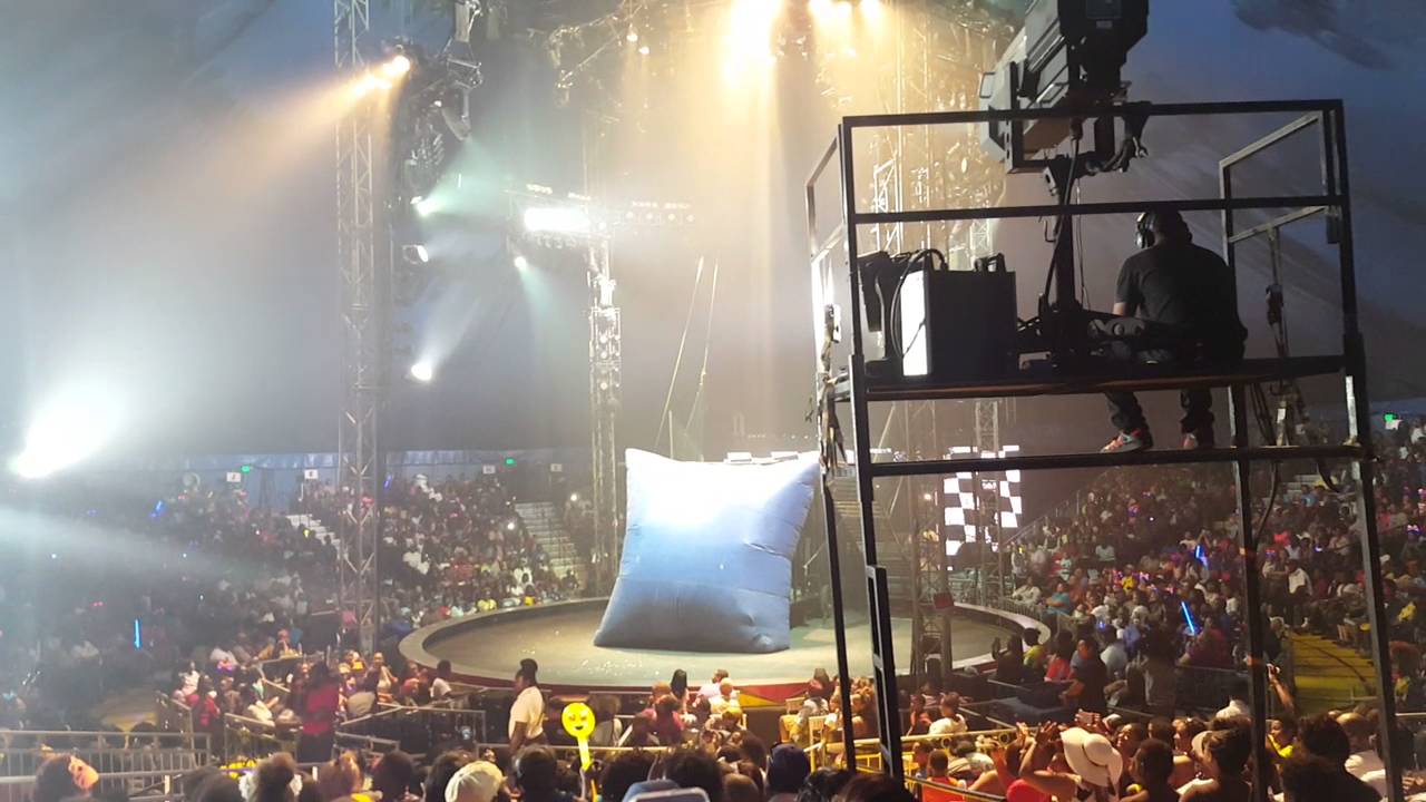 Universoul circus dirt bikes 2016