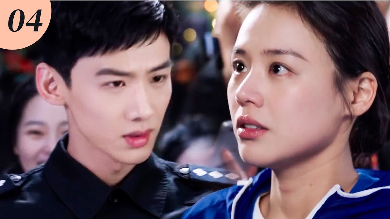 【速看EP04】甜度超標！純情醫生只是輕輕抱了一下魔鬼教官，他竟瞬間臉紅心跳飆上180！💋 💘#你是我的城池營壘 You Are My Hero  #馬思純 #白敬亭