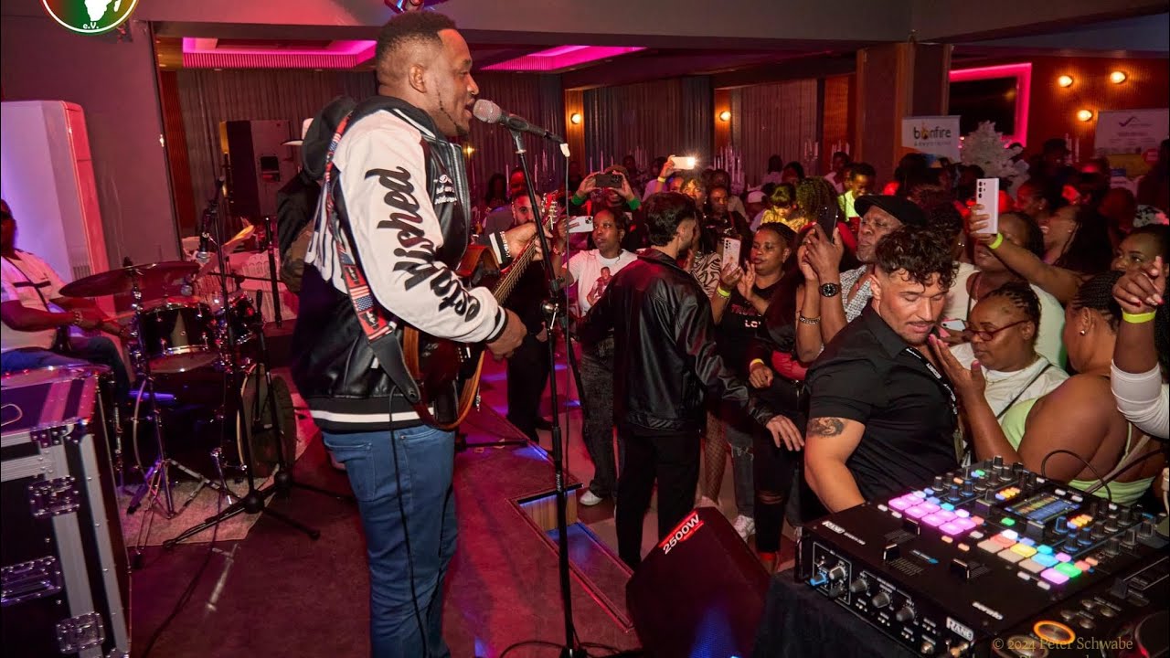 Jose Gatutura & Kareh B epic live performance in Berlin 🇩🇪