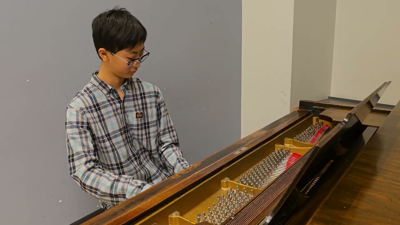 Sunday's Piano 