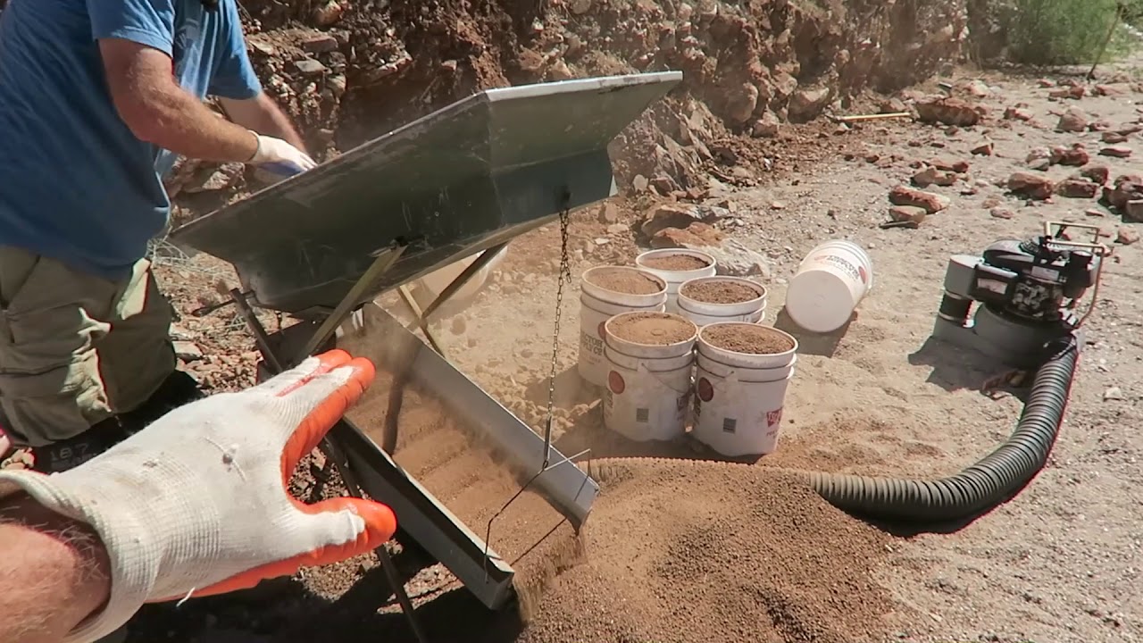 Dry Washing / Prospecting For Gold  With Drywasher And Advanced Tips