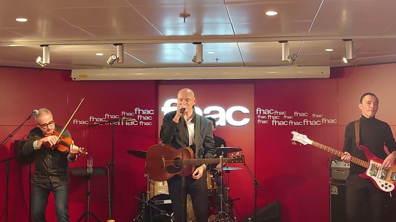 Louise Attaque - Nous, on veut vivre nous - Paris - 09/11/2022