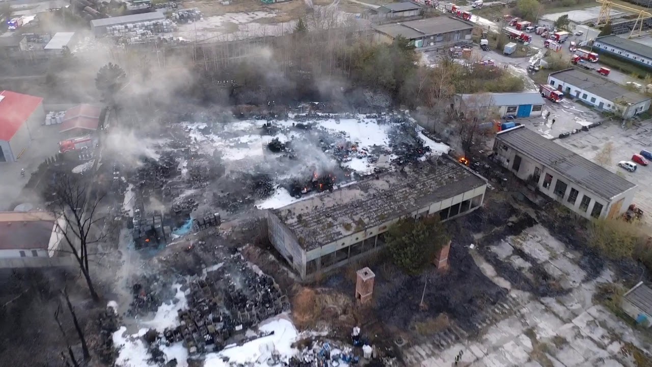 Sitk&oacute;wka-Nowiny. Pożar składowiska odpad&oacute;w (19.04.2020)