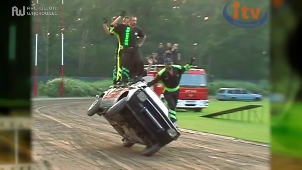 Kaskaderzy STUNTS Auto-Rodeo na wągrowieckim stadionie 2007