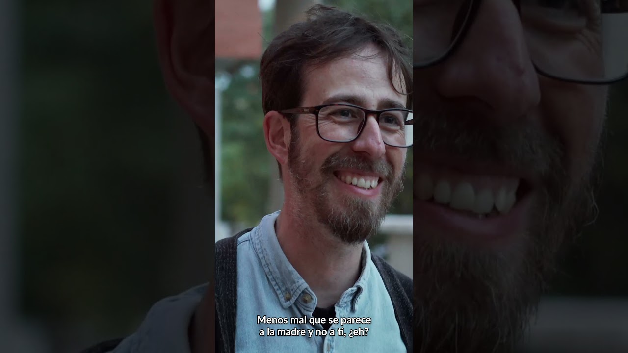 Un valenciano saludando