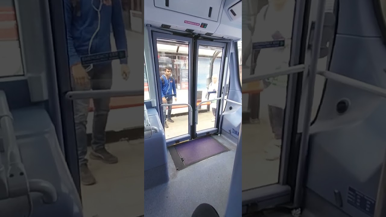 5522 bus doors slamming open @BusBoysTransportChannel6091  #shorts