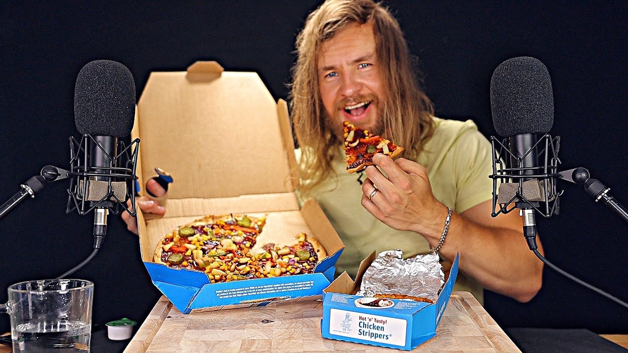 [АСМР] ЕМ свою первую пиццу 🍕(Расслабляющие хрустящие звуки)