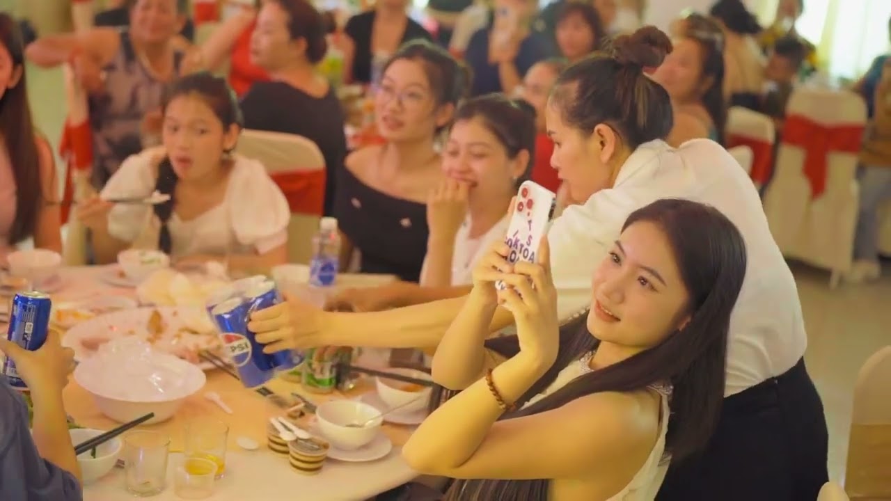 #LGBT Huế Chú rể tặng cô dâu bài hát ý nghĩa #wedding