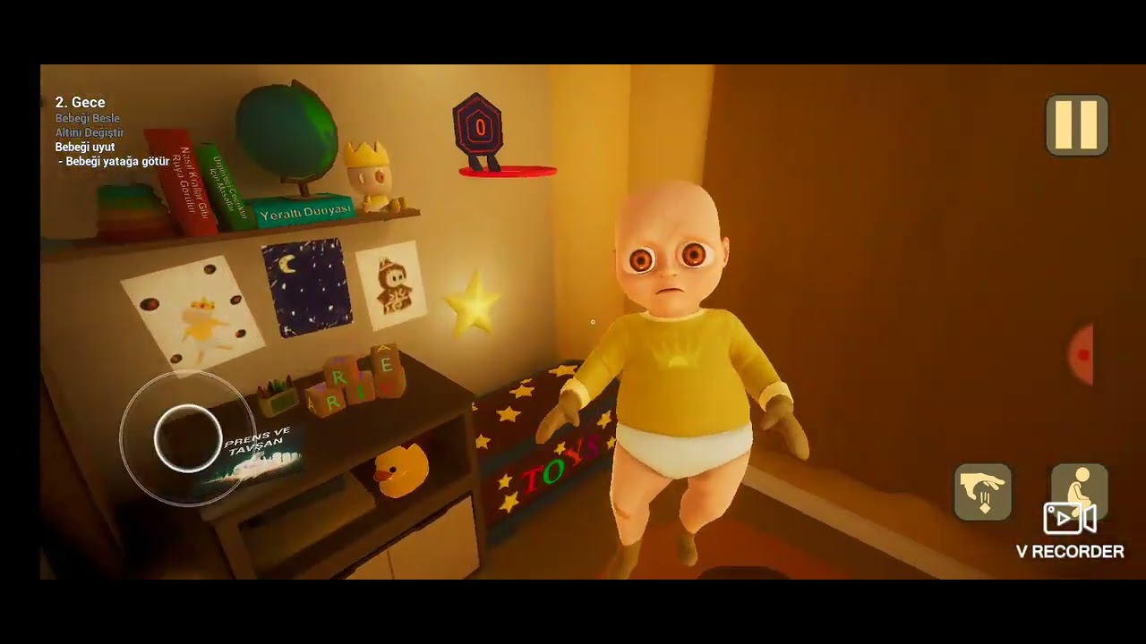 Baby in yelloz
