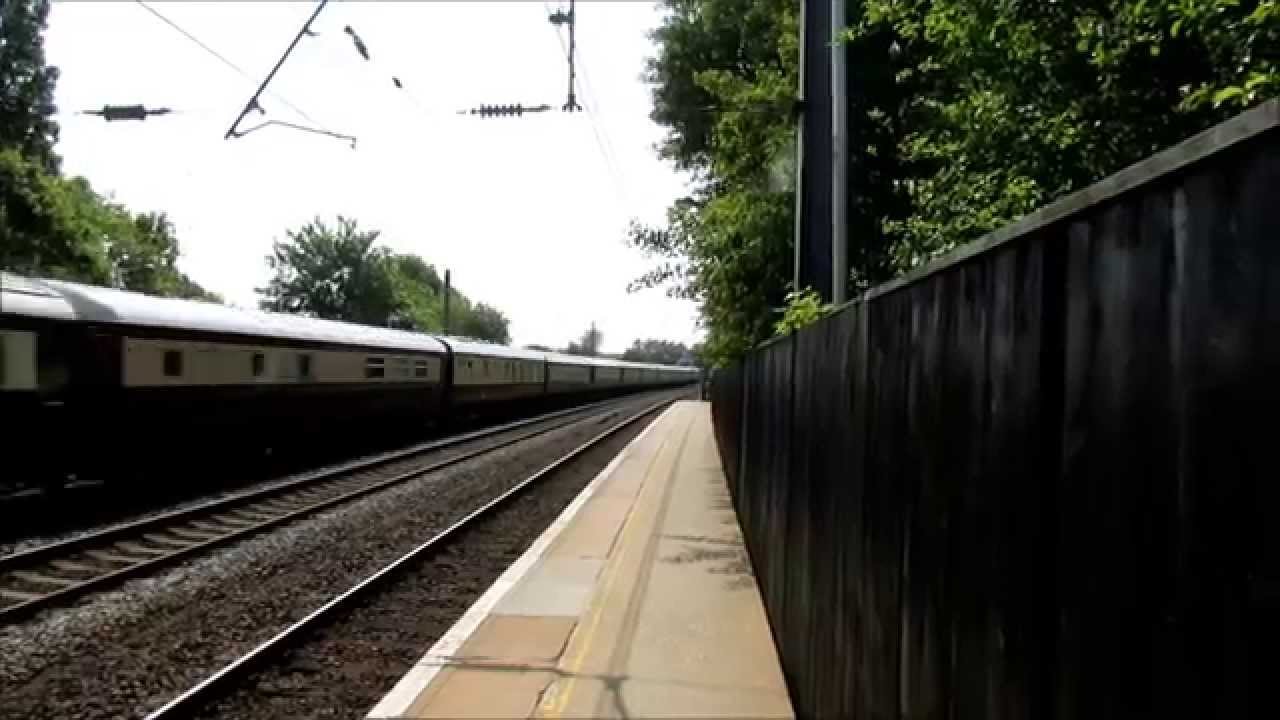 DRS 57307 & 47828 Northern Belle York - Winsdor passing Welham Green 17/05/2014