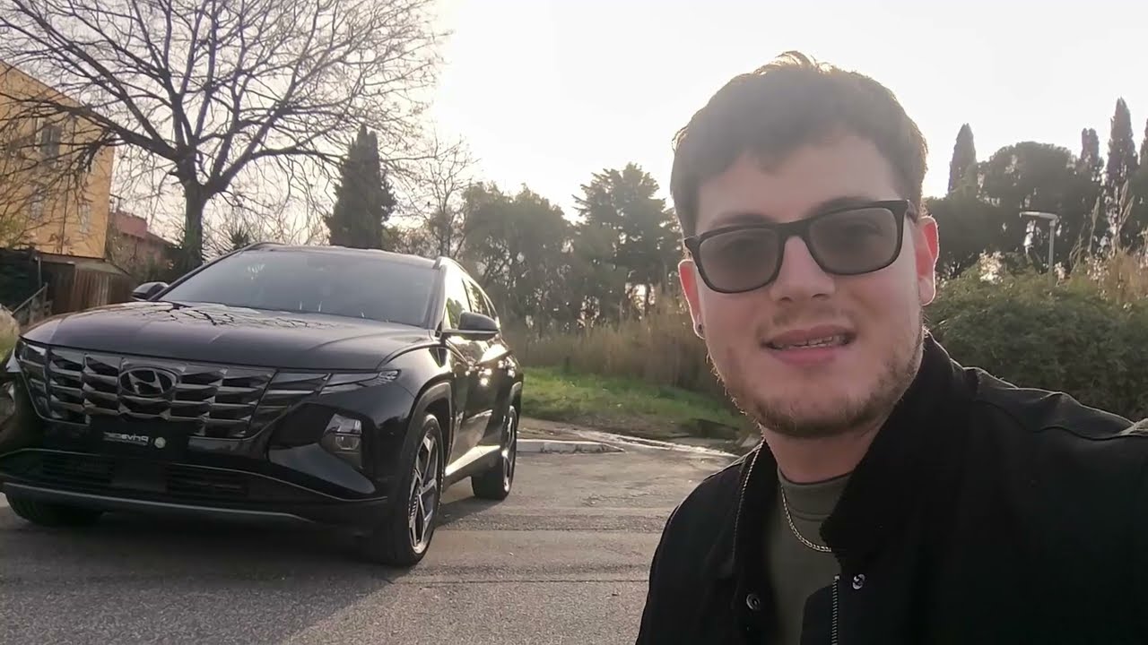 Hyundai Tucson Ibrida 2022 Automatica 180CV • Full Hybrid • SUV Super Accessoriato