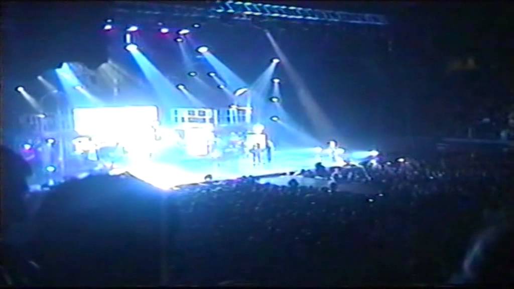 RARE Christina Aguilera Stripped Tour Live in Milan Teaser Video RARE