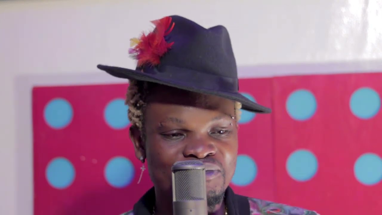 dipirone Petit koffi chante la chanson mannequin koffi Olomide