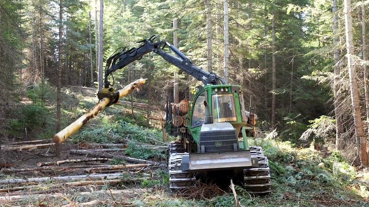 Idaho Logging - Forwarder - John Deere 1510G