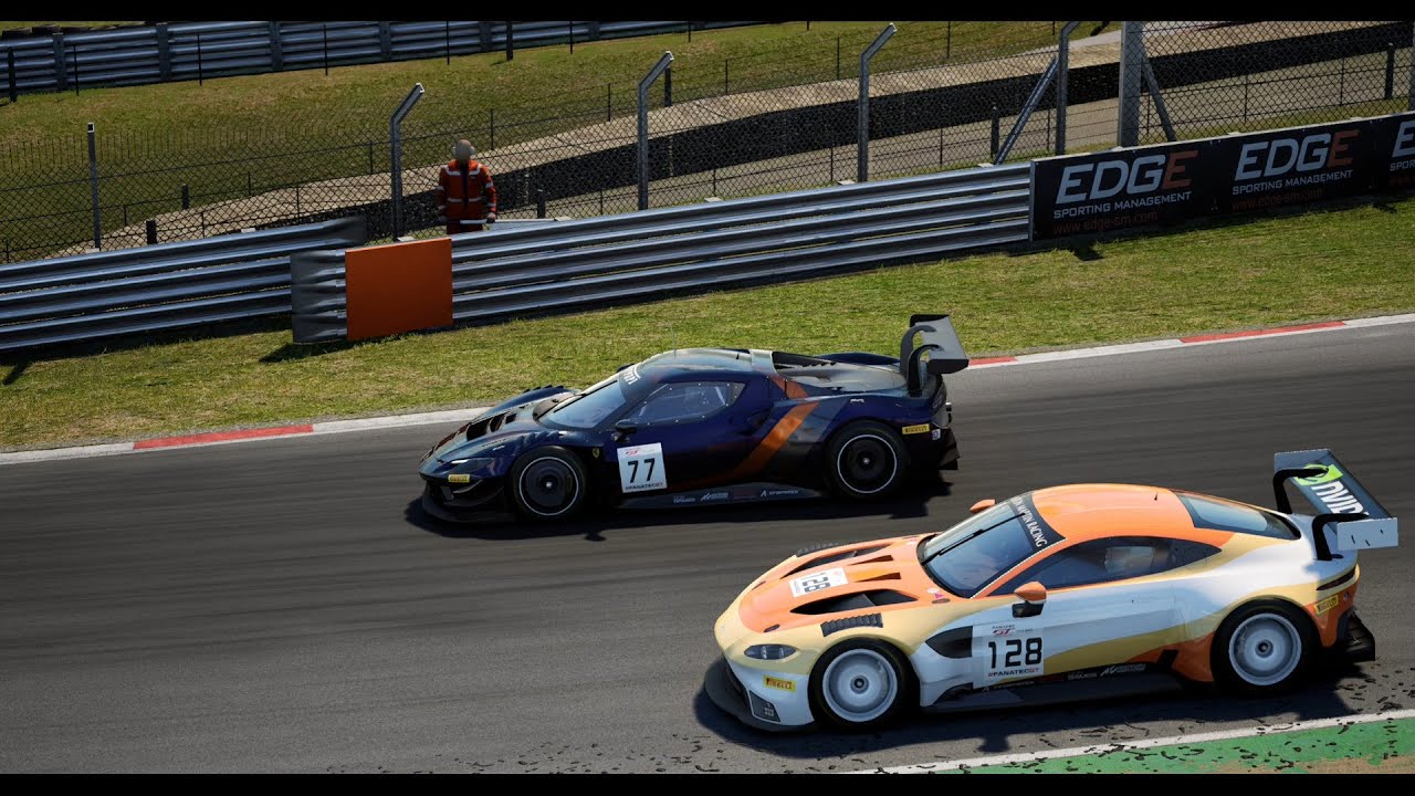 ACC | A nice chase at Brands Hatch